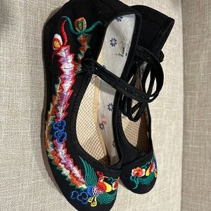 Wedge shoes. Size 8.5 black with design